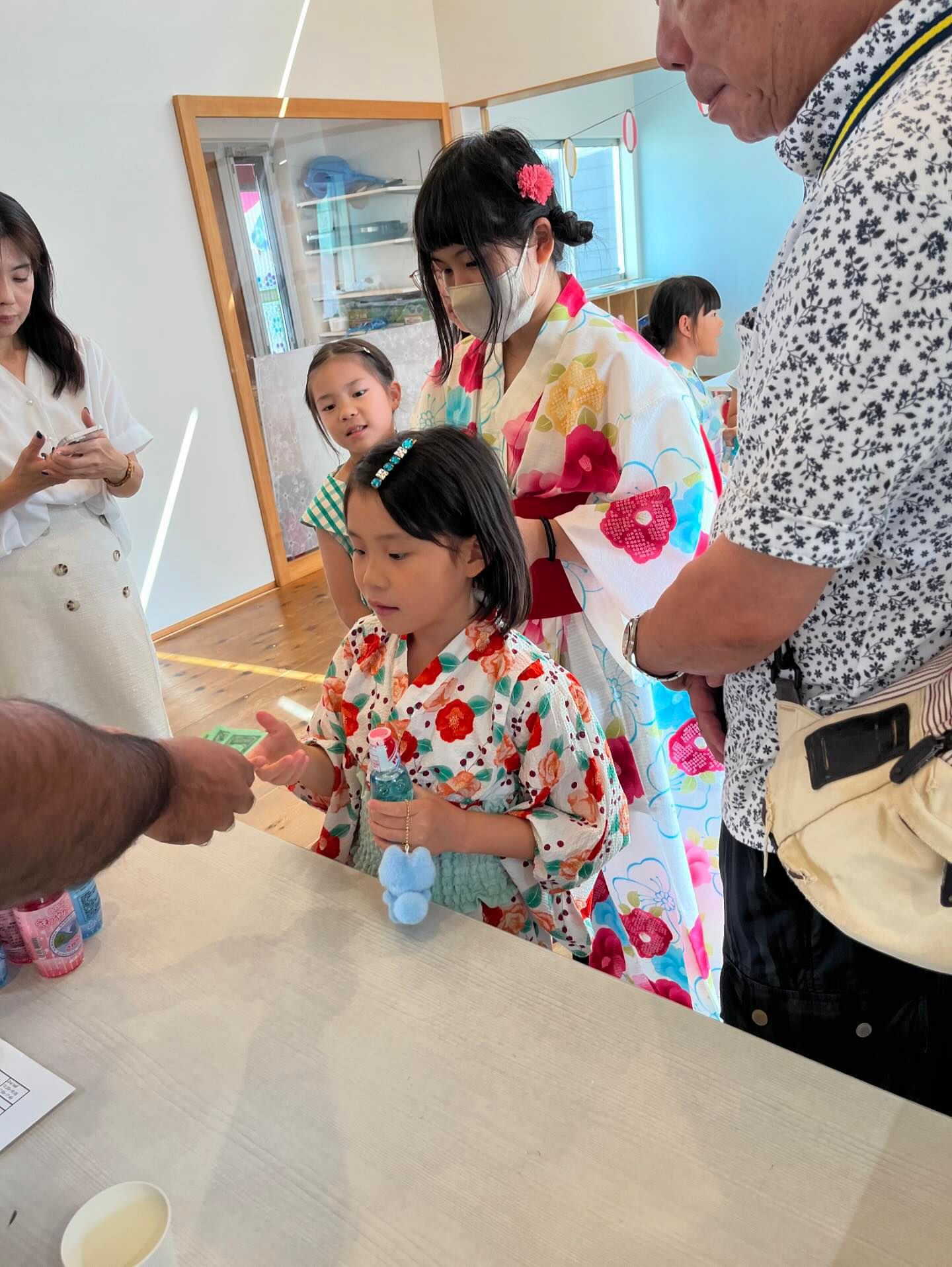 74E63EA2-3638-4FF9-B60B-3B3284F8E45E