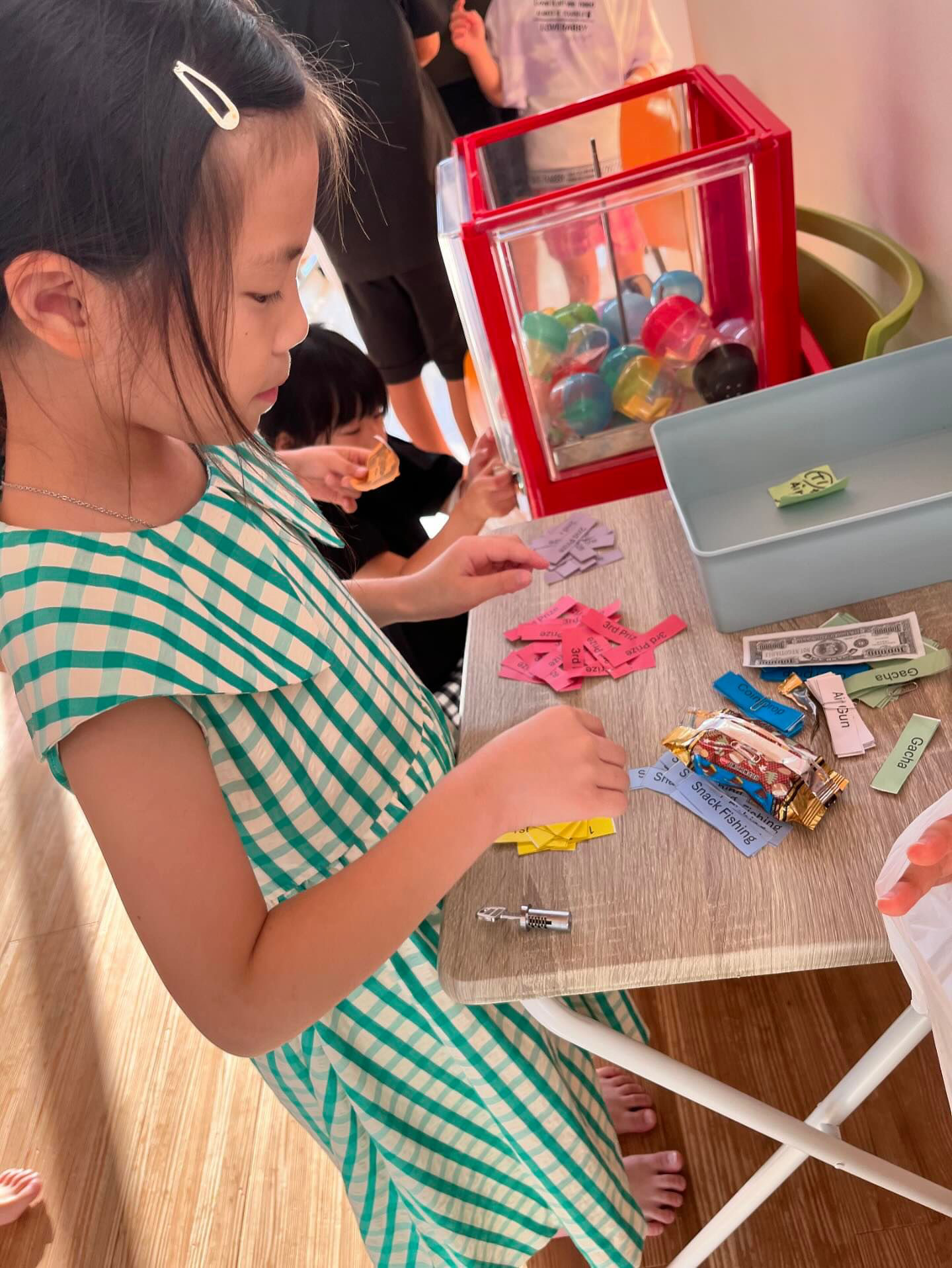 C066FAE3-5284-4AA9-8700-27EF14D2CA9D