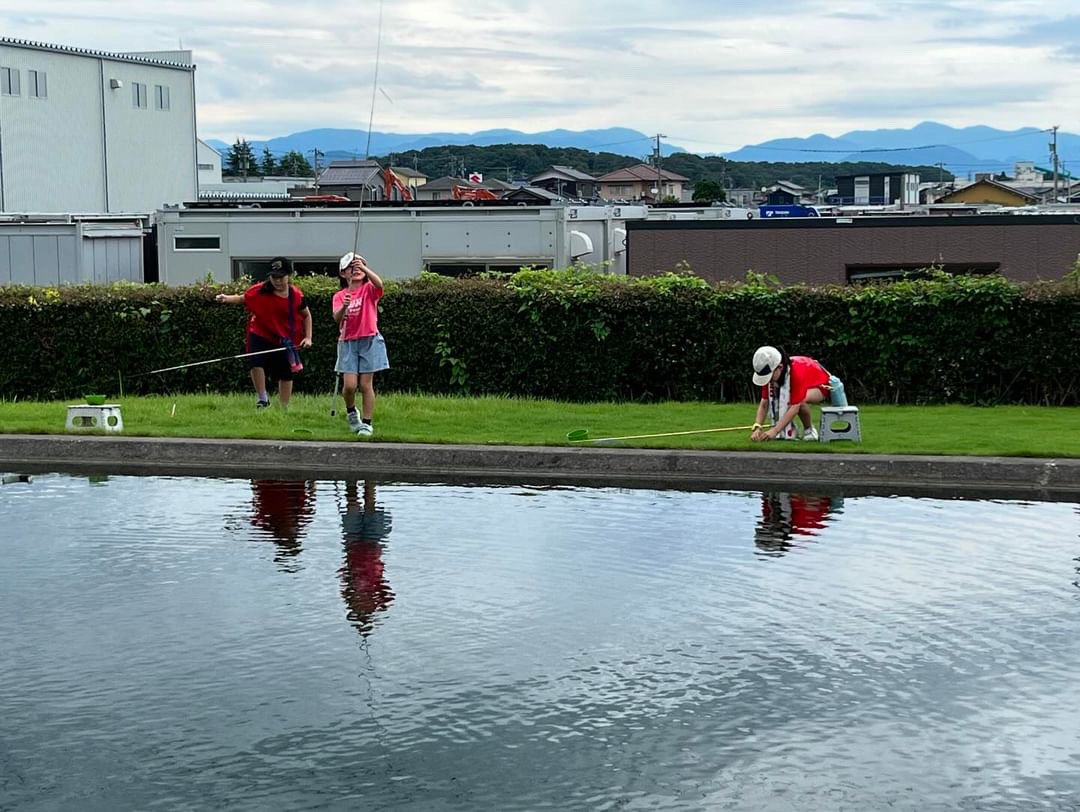 E23471D6-E137-4666-80AC-708529AD6EE1